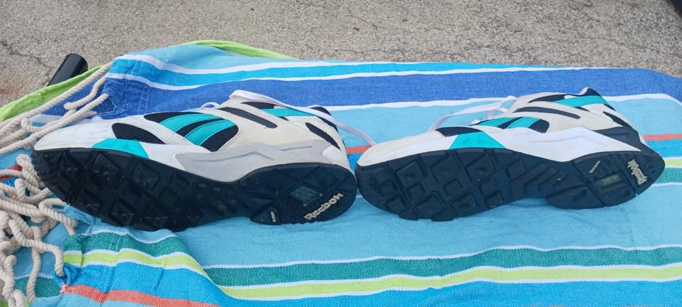Reebok Aztrek Sneakers, walking running, shoes size US 14 for men, NEVER USED, BRAND NEW