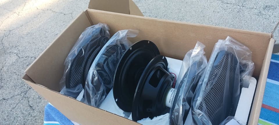 Harley Davidson OEM Audio System Speakers #76000819