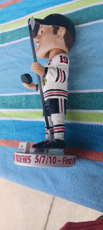 Jonathan Toews 1st Playoff Hat Trick Chicago Blackhawks Bobble Head No Box, Ceramic Figurine