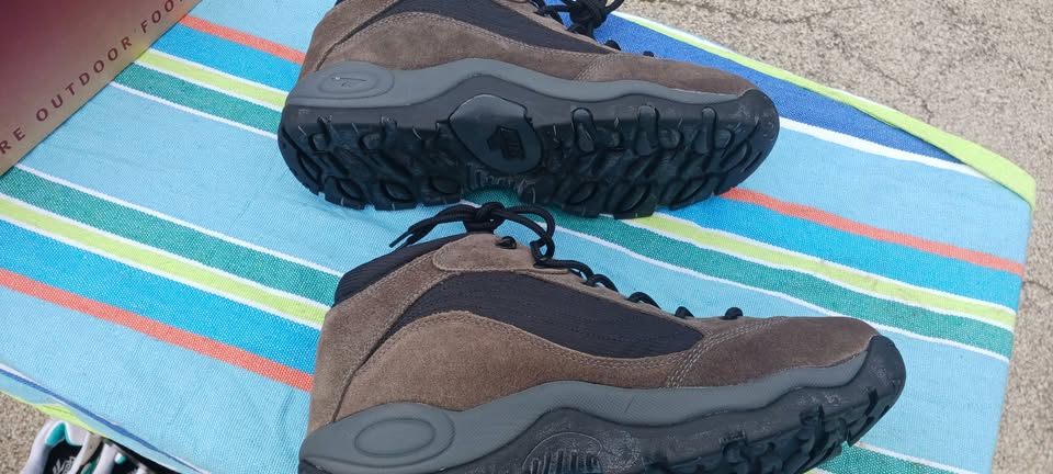 Hi-Tec Hiking Shoes, Boots, Altitude VI Waterproof, size US 14 for men, NEVER USED, BRAND NEW