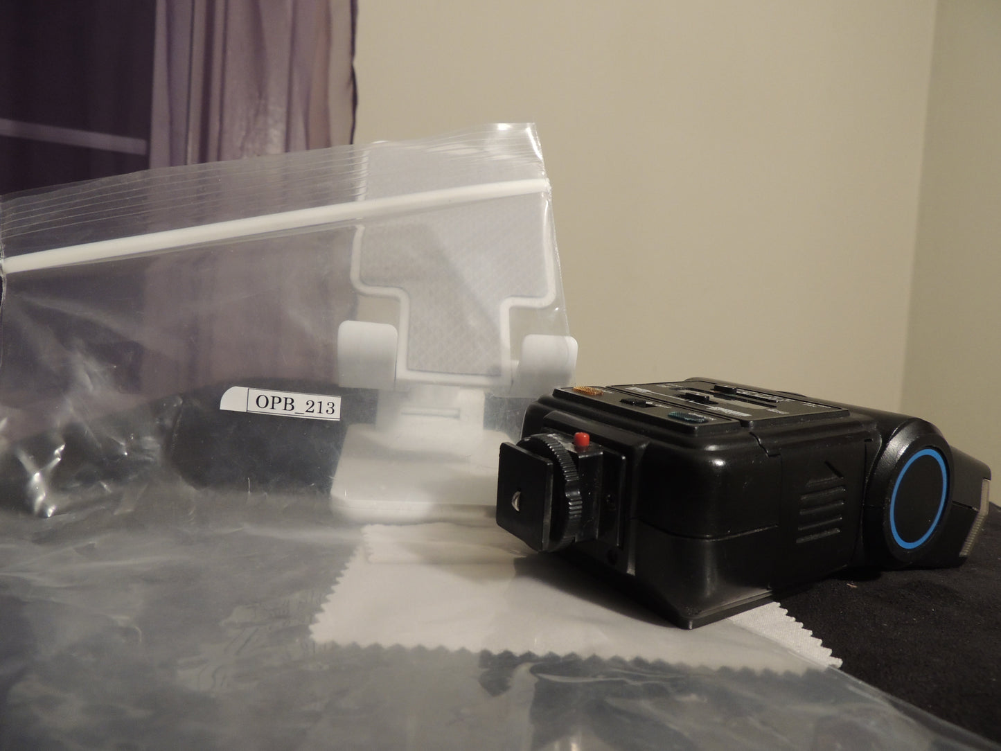 Sakar Auto 278 Electronic Flash For 35mm Cameras