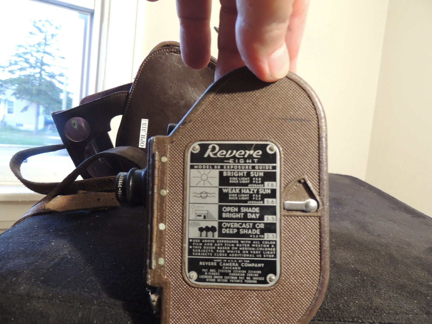 Revere Eight, Model 88, 8 mm, movie camera
