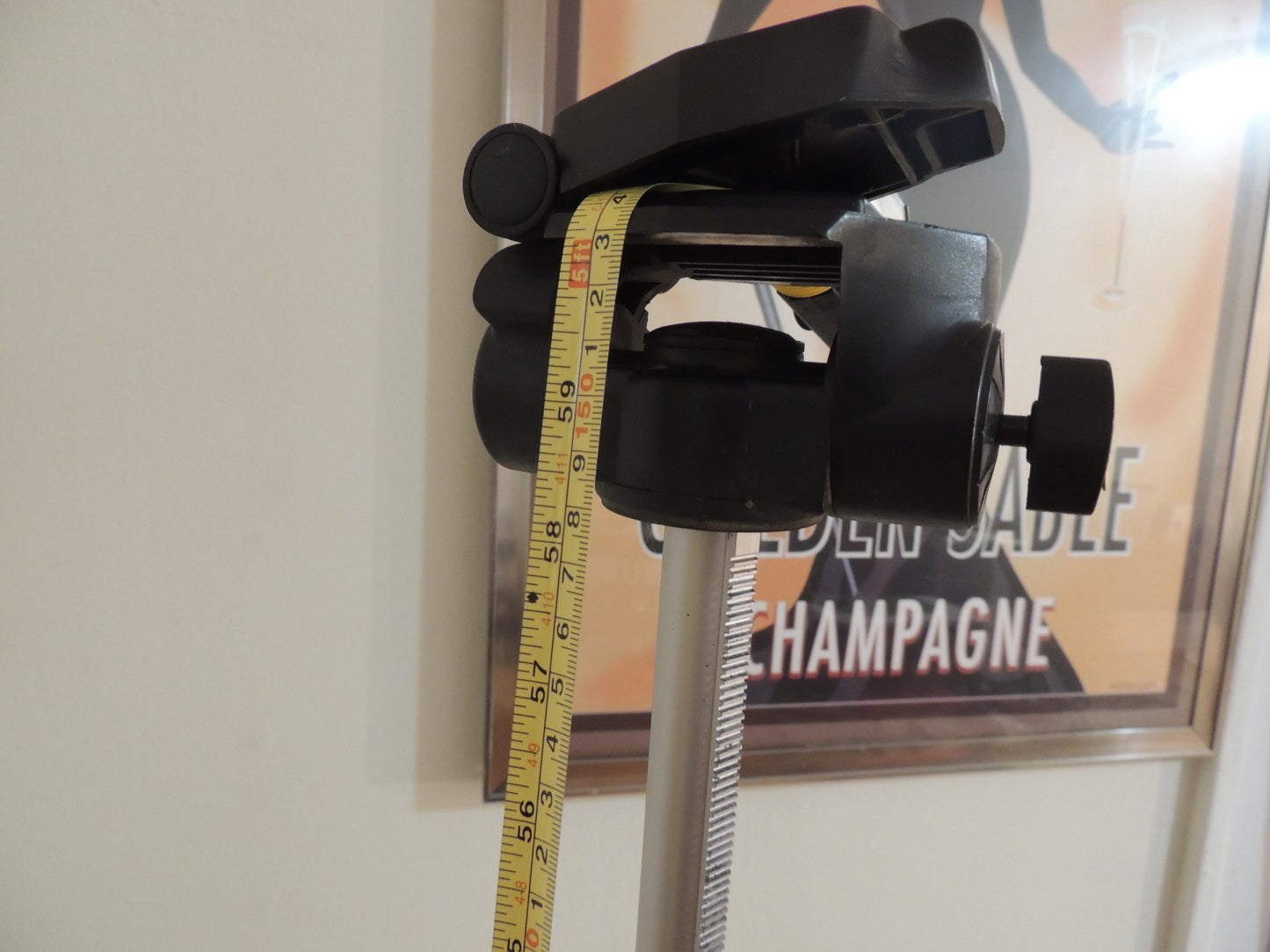 AMBICO 60" Tripod Camera Stand