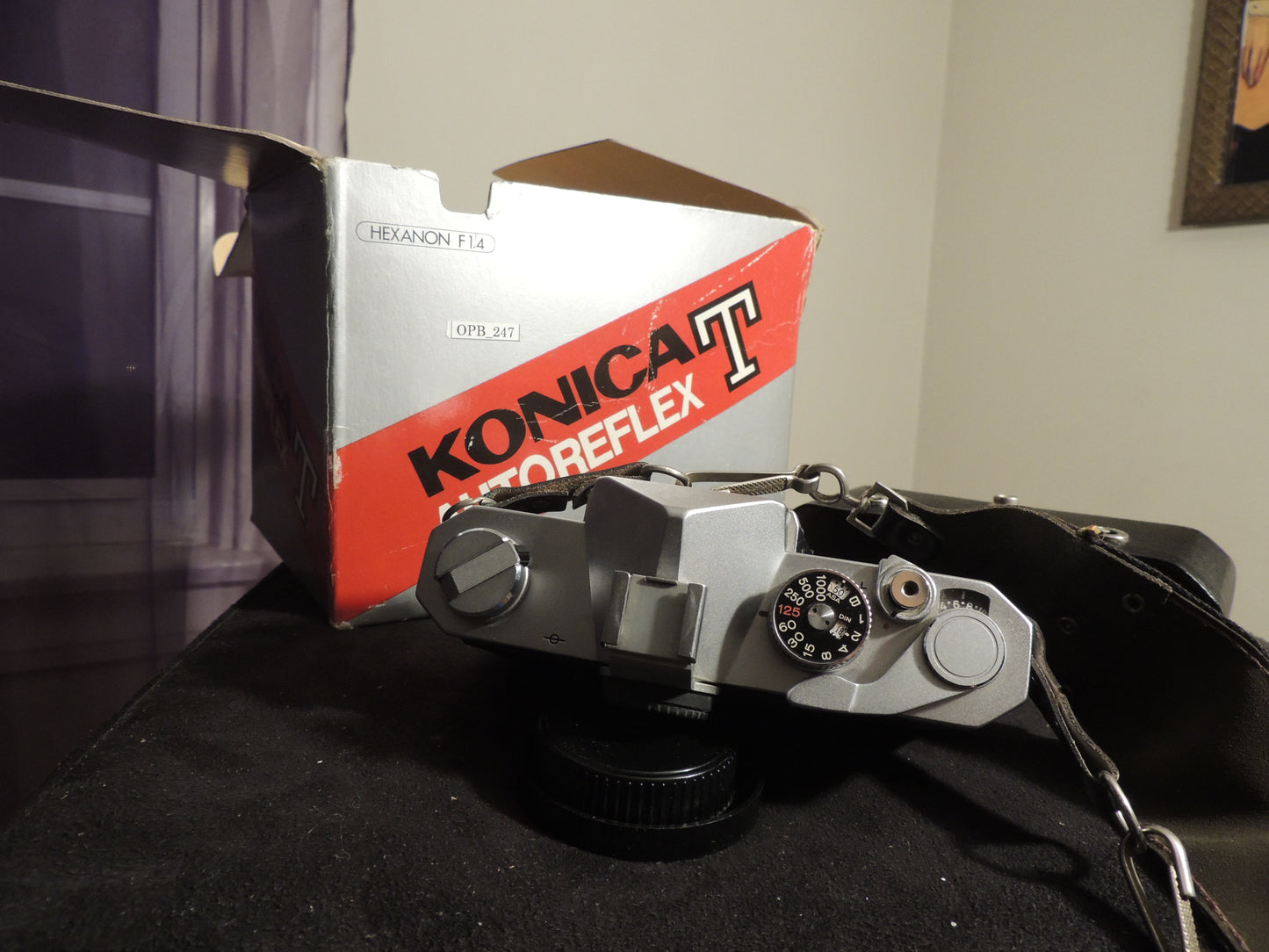 Konica Autoreflex T, Camera, strap, original case and box