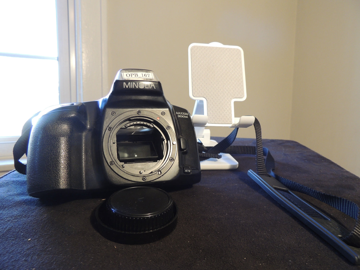 Minolta Maxxum 300si 35mm SLR Camera, Camera only, with original strap and battery pack
