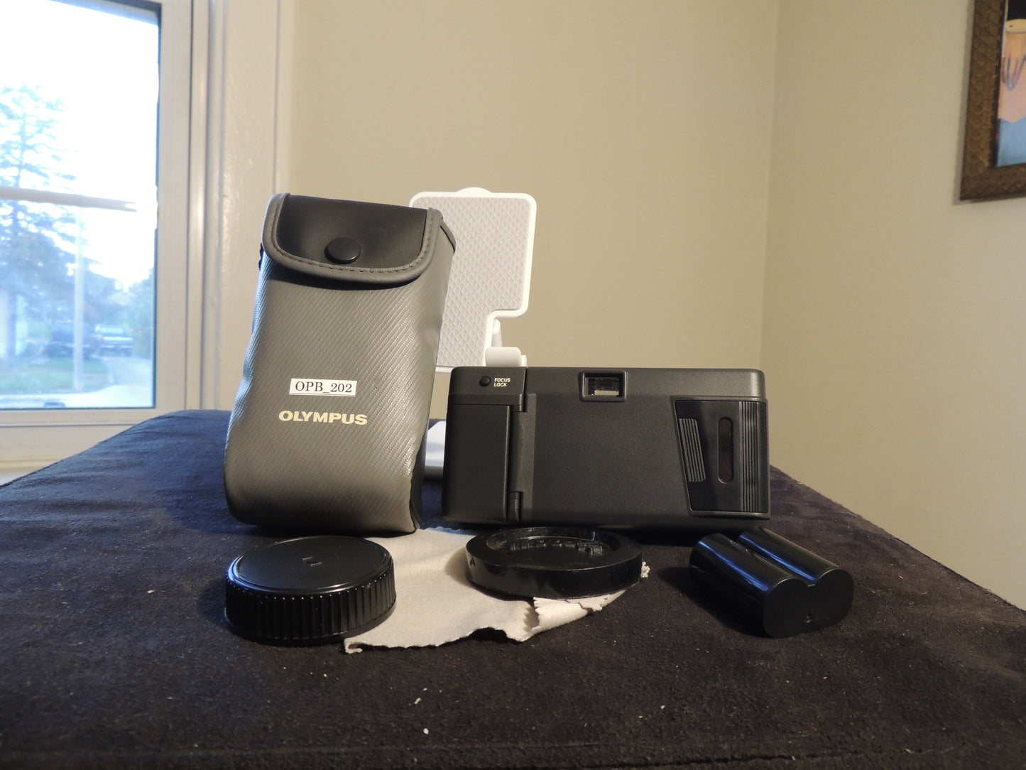 OLYMPUS INFINITY AF 1, 35mm Camera, ESP FLASH, with ZUIKO 35mm f/2.8 lens, with original battery pack and case