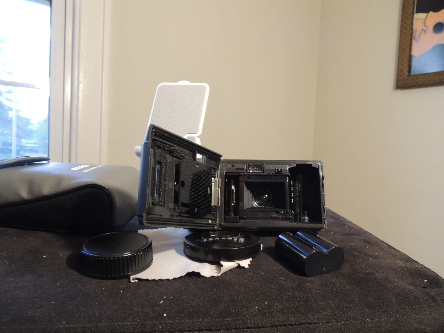 OLYMPUS INFINITY AF 1, 35mm Camera, ESP FLASH, with ZUIKO 35mm f/2.8 lens, with original battery pack and case