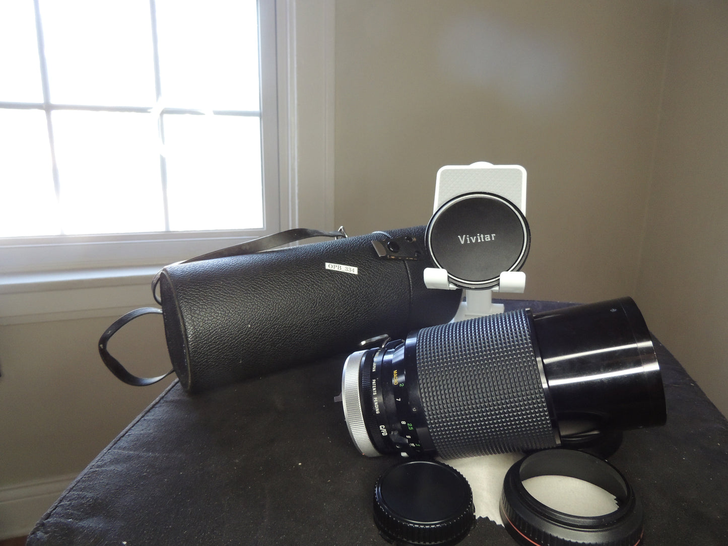 Vivitar Series 1, 70-210mm, f/3.5,Macro Focusing Auto Zoom Lens, ⌀67mm, with original leather case