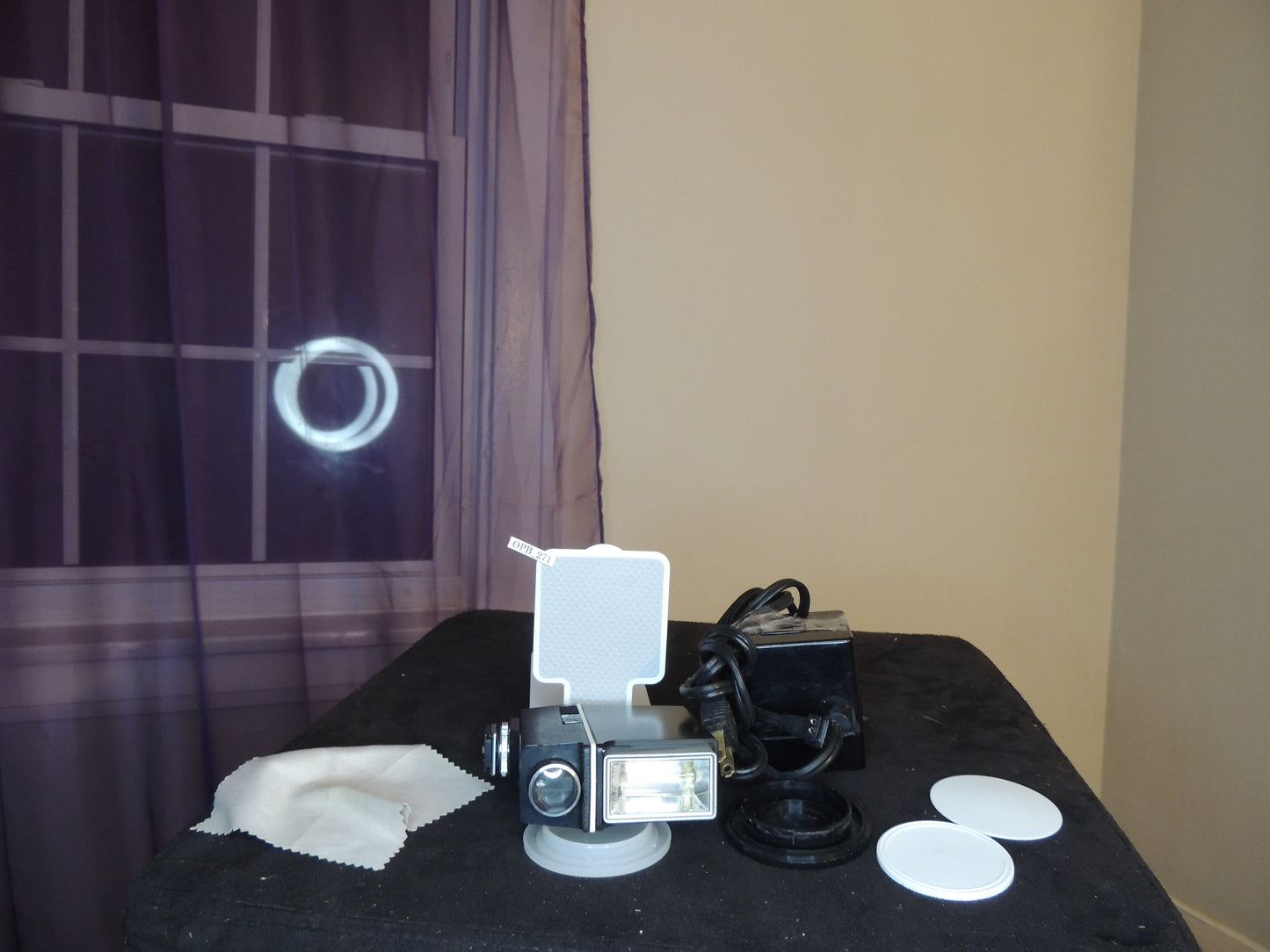 Honeywell Auto Strobonar 360A Electronic Flash, with dedicated OEM charger