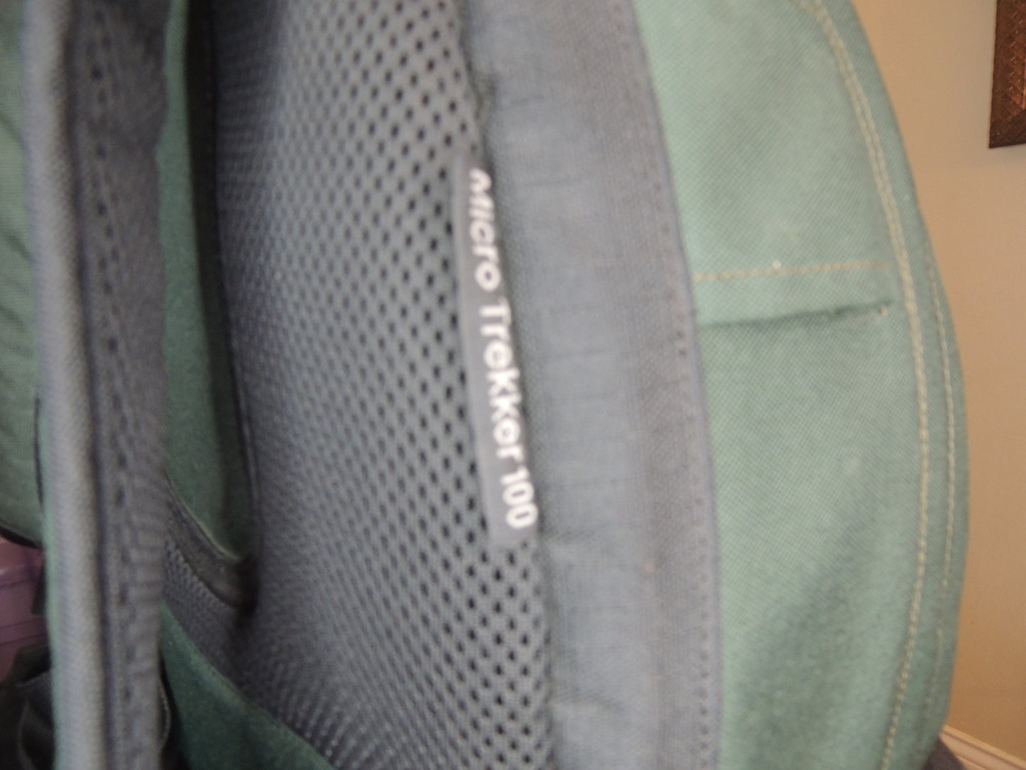 LowePro Micro Trekker 200 Padded Camera Equipment Bag (water proof and shock resistant) (brand new)