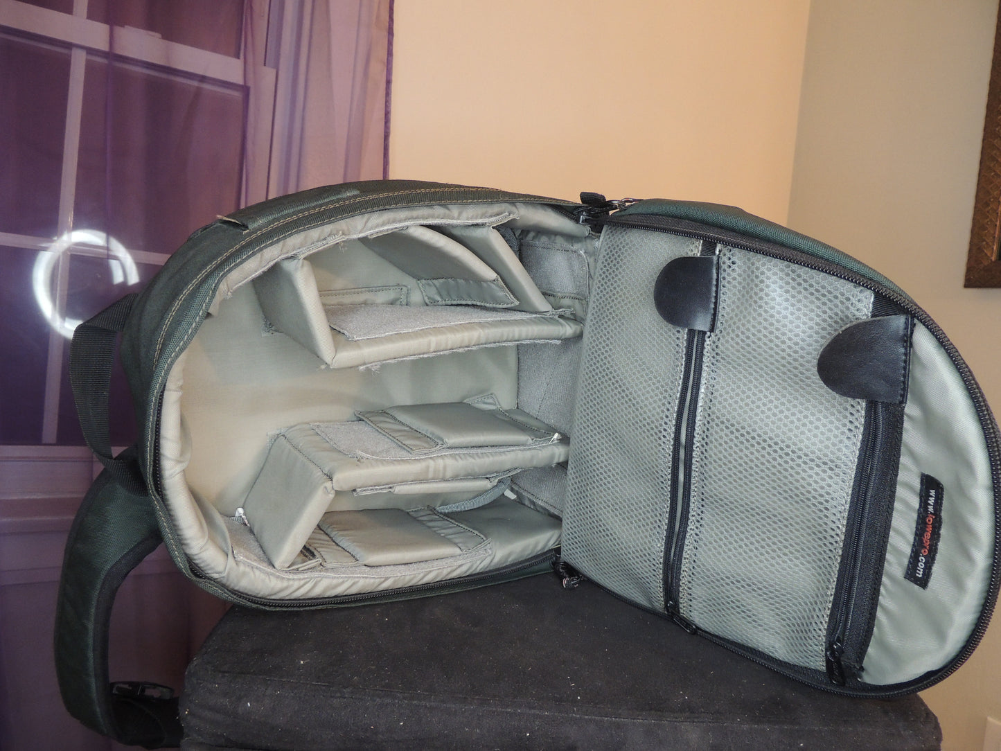 LowePro Micro Trekker 200 Padded Camera Equipment Bag (water proof and shock resistant) (brand new)