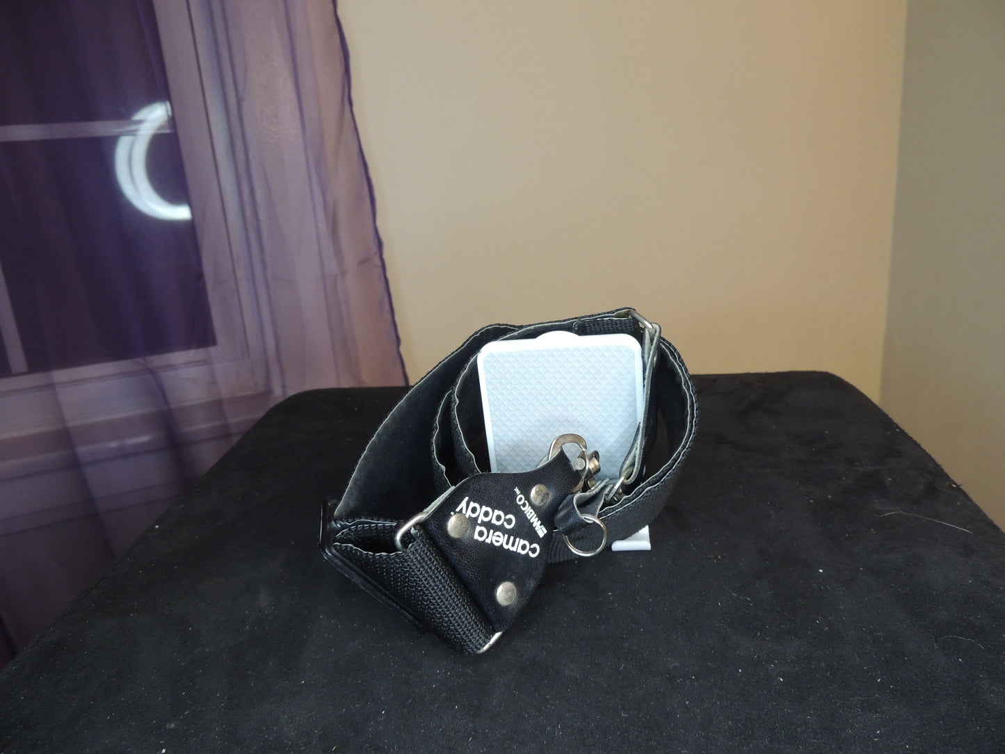 Ambico camera 32" Adjustable Strap Camera Caddy