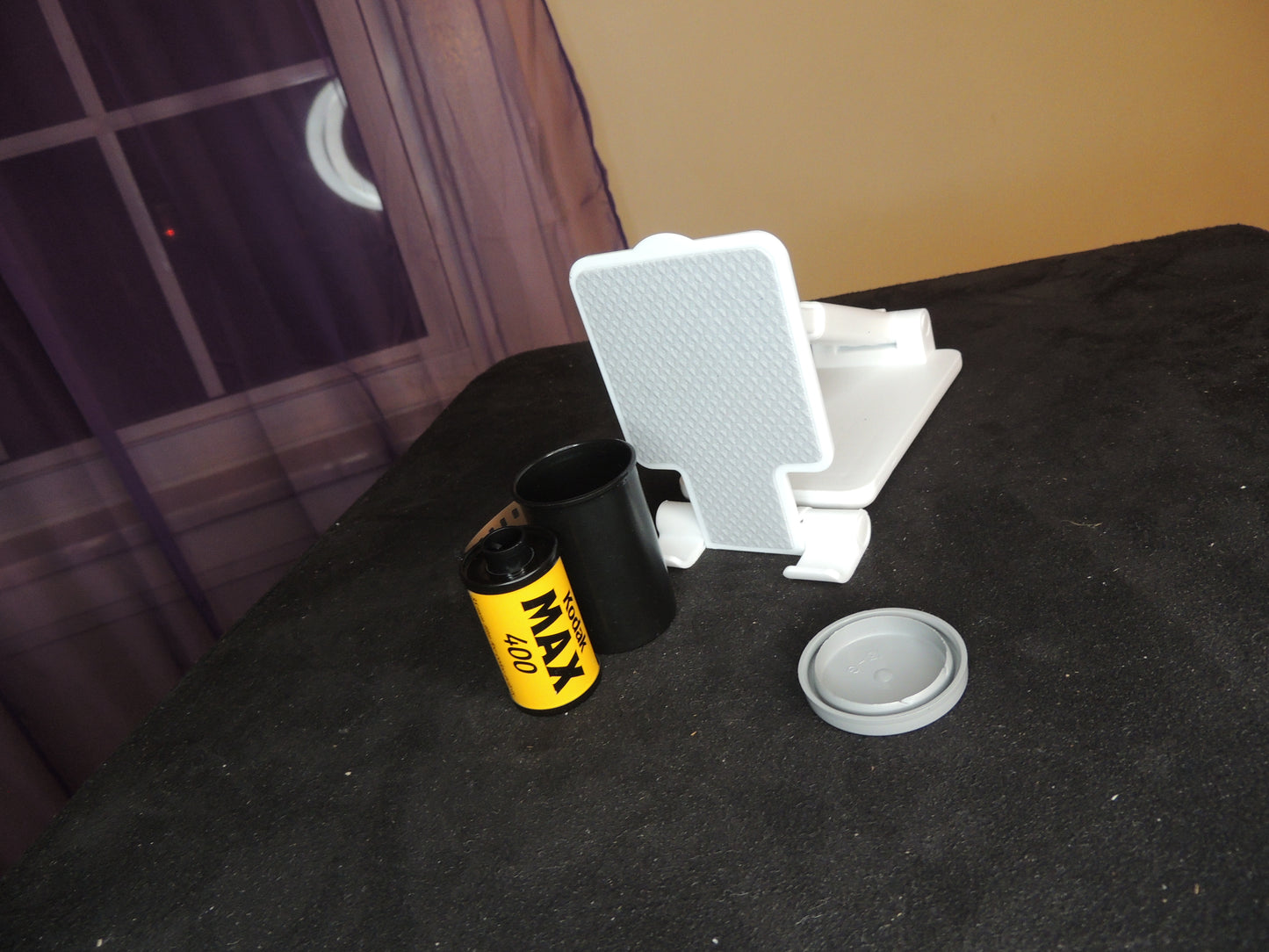 Three raw/blank film rolls, KODAK 35mm, 800, 400 and 200 (Gold) GT.