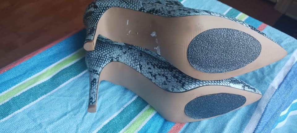 NEW Steve Madden Kinga Blue Faux Snakeskin Women Boot, size 6M
