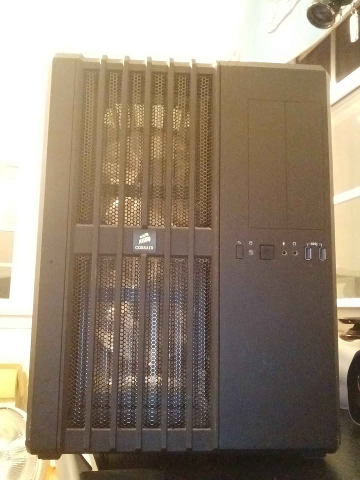 Power computer gear made for gaming and/or mining