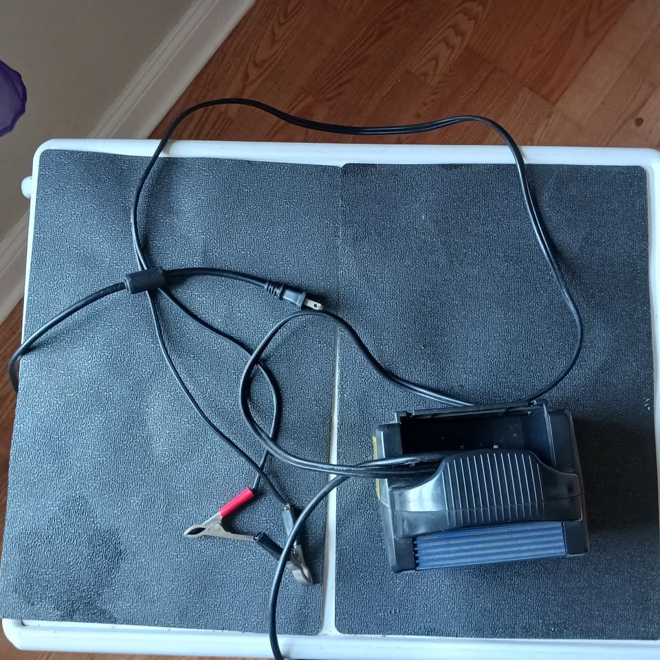 PKC1086 Vector battery charger