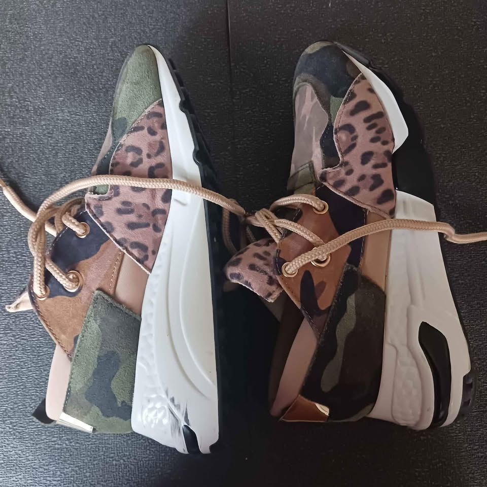 Steve Madden Cliff Sneakers, women size 8.5M, Brand new