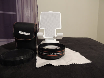 Canon Sureshot AF-35MM Wide Angle Telephoto Lens, 4.7 ft, with original safety leather case.