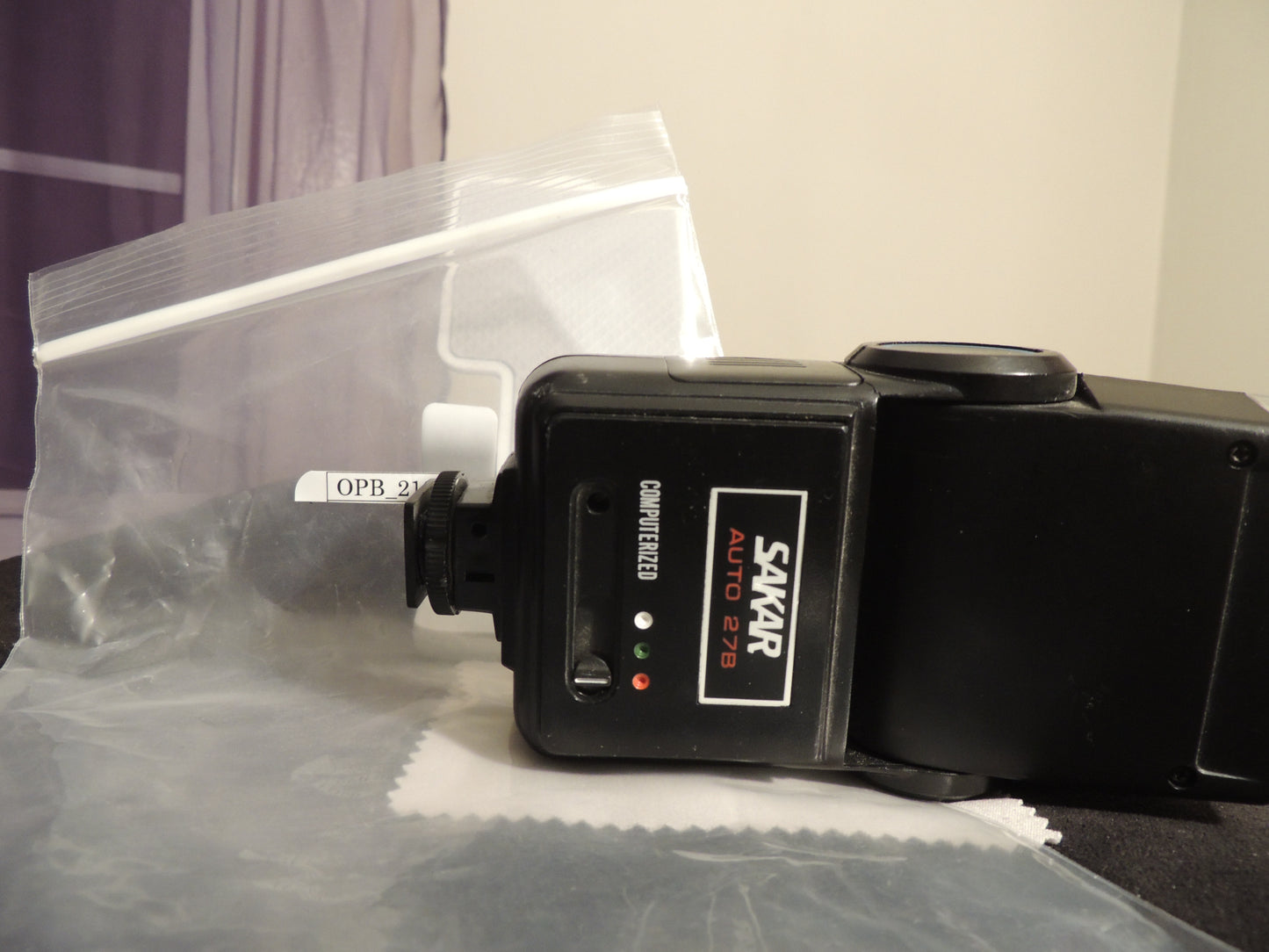 Sakar Auto 278 Electronic Flash For 35mm Cameras