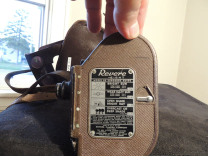 Revere Eight, Model 88, 8 mm, movie camera