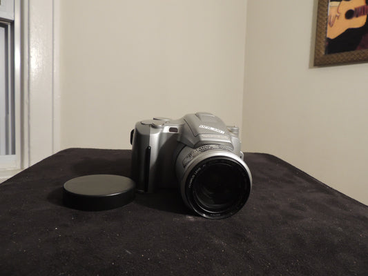 Olympus IS 50 films Zoom Lens28-120 MM 4XED High Resolution Lens