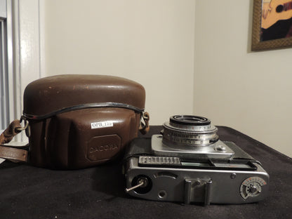 DACORA SUPER DIGNETTE, 35MM CAMERA ISCO COLOR-ISCONAR 45MM 2.8 LENS