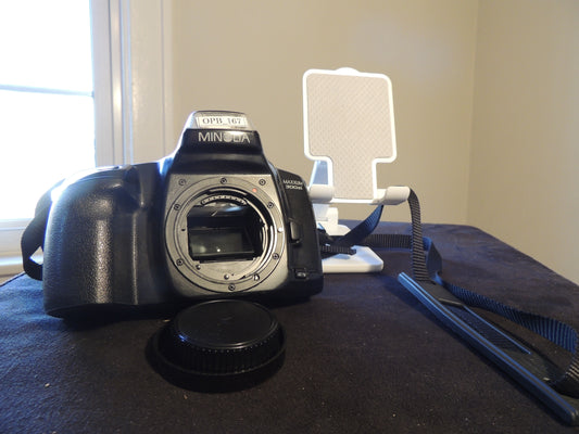 Minolta Maxxum 300si 35mm SLR Camera, Camera only, with original strap and battery pack