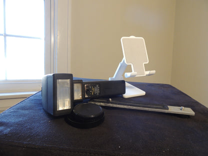 Focal MPF-700T Twin Professional Automatic Thyristor Bounce Electronic Flash, with original mount