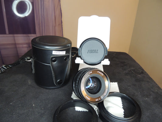 Focal MC Auto 28mm f2.8, Wide Angle Prime Lens, ⌀52mm, Camera Lens with original leather case.
