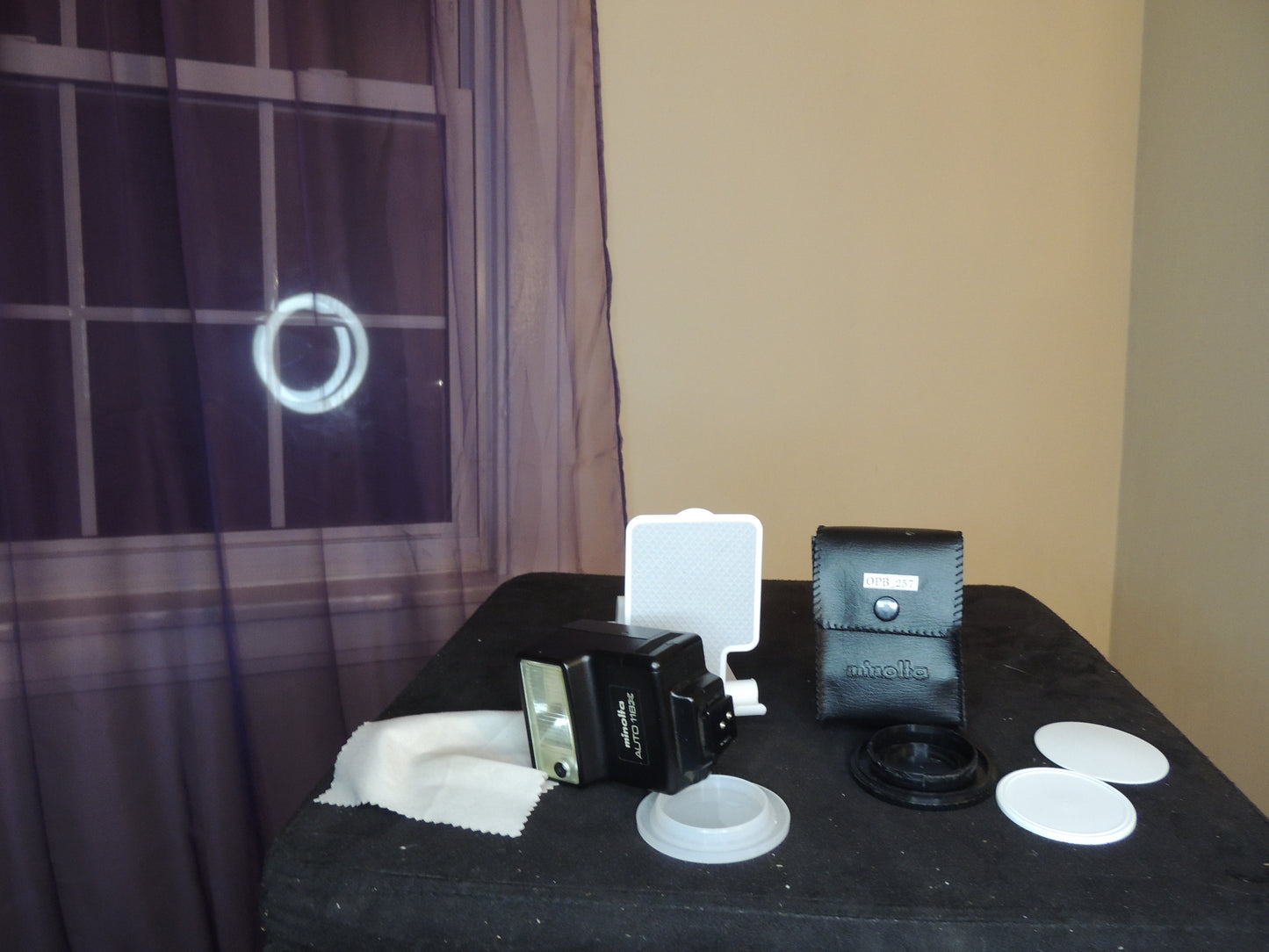 Minolta Auto 118X Shoe Mount Flash, with original leather case