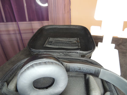 Belkin SoundForm Mini AUD001, Black Bluetooth Headphones with Built in Microphone and shock resistant case