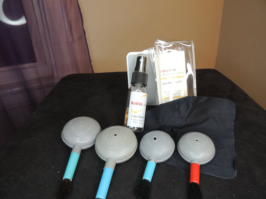 Kodak brand Six piece photography equipment, Camera, Lens, cleaning kit, including assortment of air-pump brushes