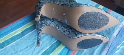 NEW Steve Madden Kinga Blue Faux Snakeskin Women Boot, size 6M