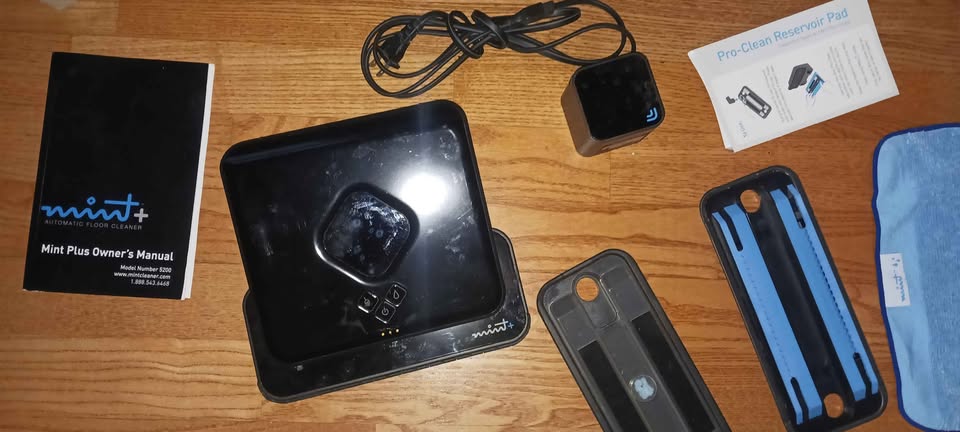 Automatic sweeper, hardwood floor cleaner, Rumba, Roomba, robot floor cleaner, robot sweeper.