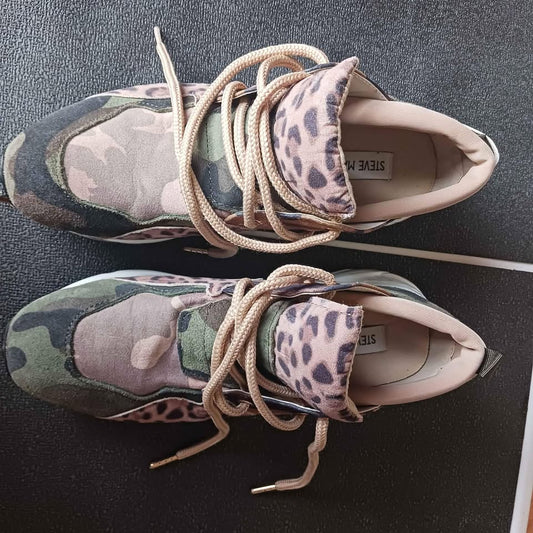 Steve Madden Cliff Sneakers, women size 8.5M, Brand new