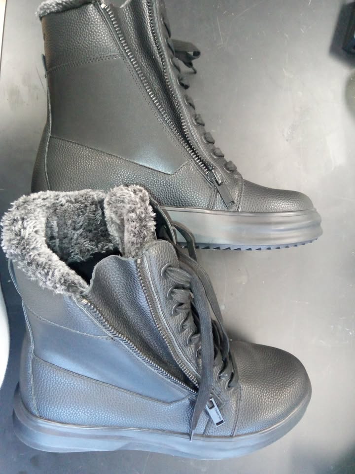 Karl Lagerfeld Paris, MEN'S LEATHER DOUBLE ZIP FUR-LINED BOOT, Size (Male- US) 11.0&nbsp; [new, never worn]