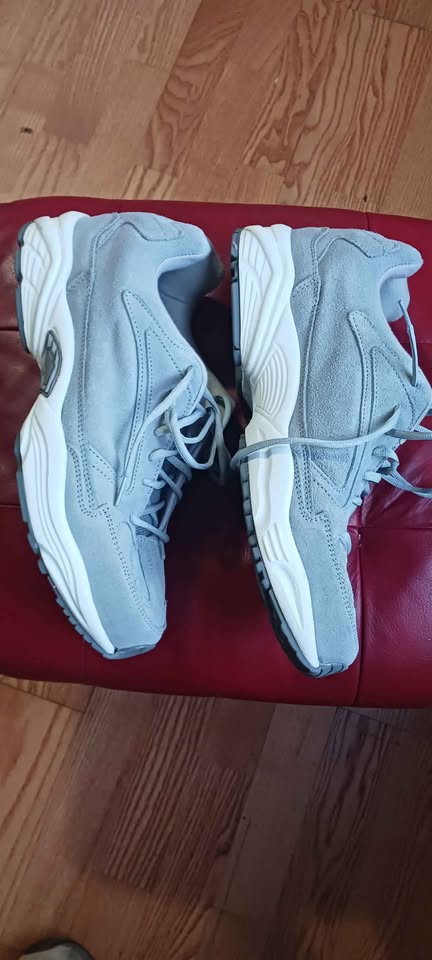 Profit Stability sneaker shoes for men, size 12, brand new